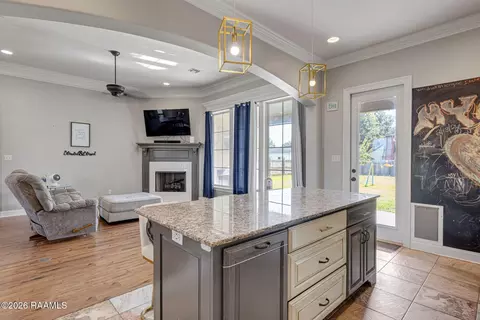 Kitchen - 207 Beringer Dr, Duson, LA 70529 photo 5 of 5