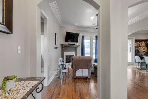 Entry Way - 207 Beringer Dr, Duson, LA 70529 photo 1 of 2