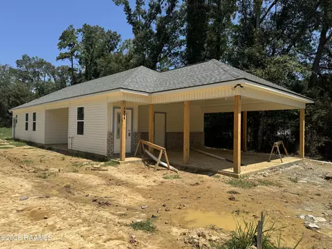 7059 Chandler Bluff Rd, Denham Springs, LA 70706
