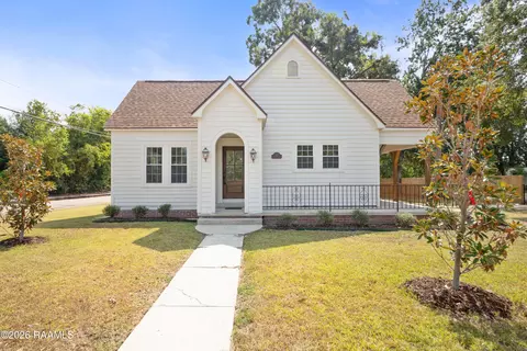 110 S Walnut St, Opelousas, LA 70570