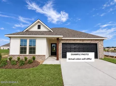 114 Pierce Ln, Maurice, LA 70555