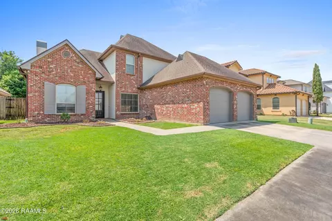 208 S Montauban Dr, Lafayette, LA 70507