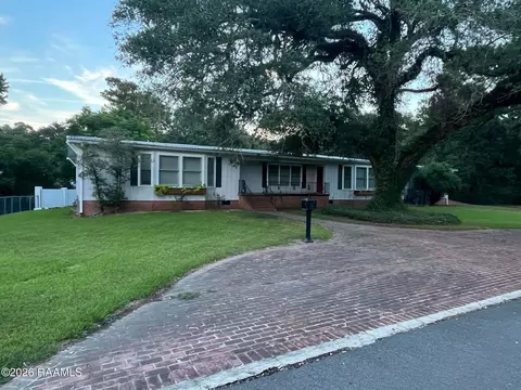 201 Edgewood Dr, Lafayette, LA 70503