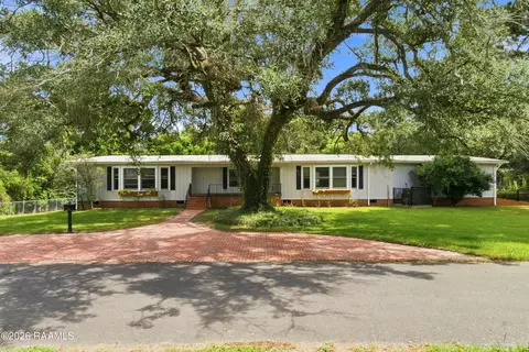 201 Edgewood Dr, Lafayette, LA 70503