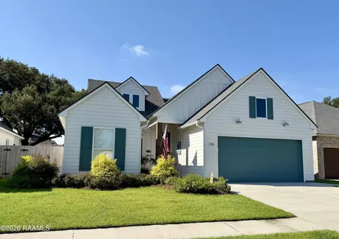 226 Treescape Dr, Lafayette, LA 70508