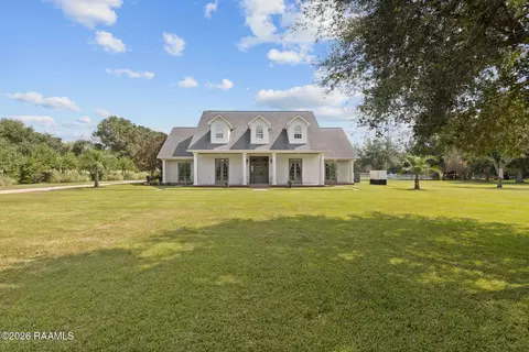 411 Copperfield Way, Youngsville, LA 70592