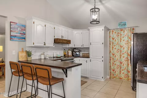 Kitchen - 205 Morningside Dr, Duson, LA 70529 photo 1 of 6