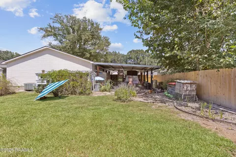 Exterior - 205 Morningside Dr, Duson, LA 70529 photo 4 of 4