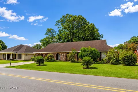 1123 W Gilman Rd, Lafayette, LA 70501