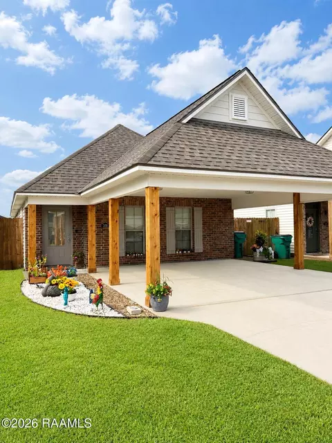 308 Harvest Ln, Abbeville, LA 70510