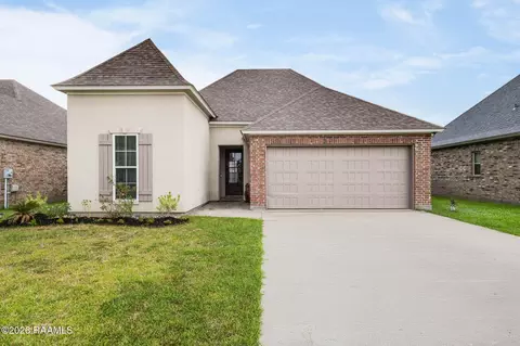 108 Safe Haven Dr, Carencro, LA 70520