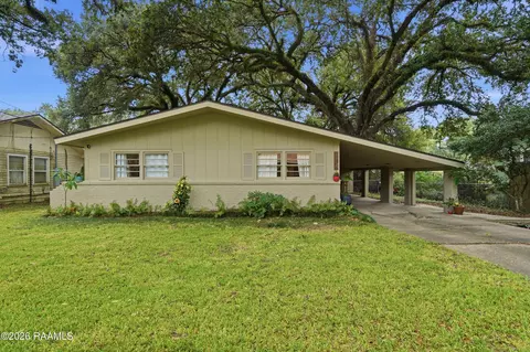 116 Indian Mound Rd, Lafayette, LA 70501