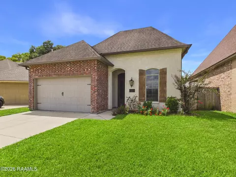 201 Barataria Bay Pt, Lafayette, LA 70508