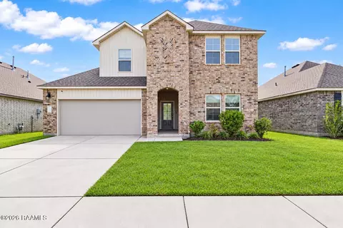 123 Broussard Hill Dr, Broussard, LA 70518
