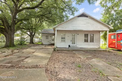 209 W Berard St, Saint Martinville, LA 70582