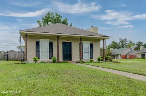 17510 Nine Oaks Ave, Baton Rouge, LA 70817