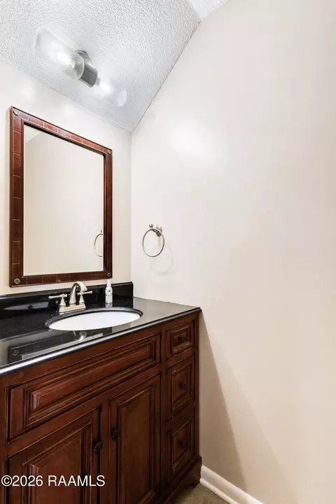 Bath - 3500 E Simcoe St #25, Lafayette, LA 70501 photo 1 of 3