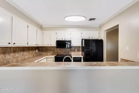 Kitchen - 3500 E Simcoe St #25, Lafayette, LA 70501 photo 1 of 4