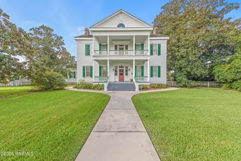 812 E Main St, New Iberia, LA 70560