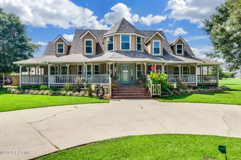 1519 Mullins Rd, New Iberia, LA 70563