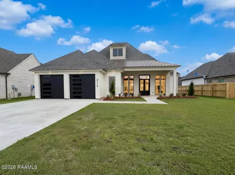 212 Sabal Grove Ln, Youngsville, LA 70592