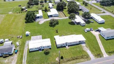 View/Area - 1013 Lagneaux Rd, Duson, LA 70529 photo 6 of 6