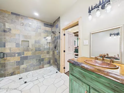 Bath - 109 Rodney Rd, Sunset, LA 70584 photo 3 of 3