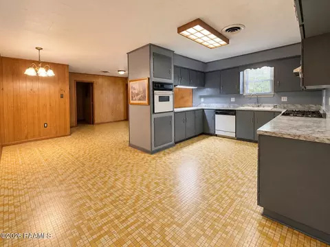 Kitchen - 1380 Baron Ave, Eunice, LA 70535 photo 2 of 4