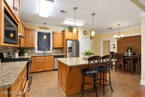 Kitchen - 128 Sunset St, Baldwin, LA 70514 photo 2 of 3
