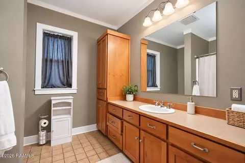 Bath - 128 Sunset St, Baldwin, LA 70514 photo 1 of 4
