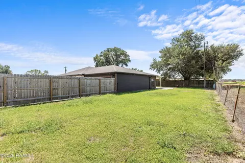 Exterior - 225 Bernard St, Eunice, LA 70535 photo 3 of 5