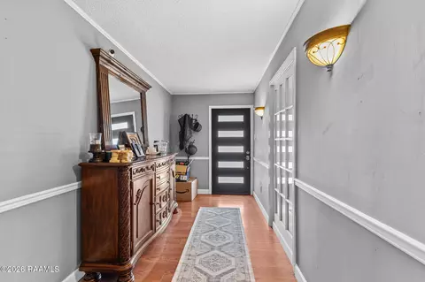 Entry Way - 225 Bernard St, Eunice, LA 70535 photo 2 of 4
