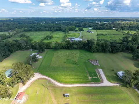 112 Bluegrass Ln, Carencro, LA 70520