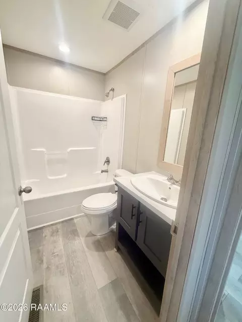 Bath - 126 Bearb Rd, Sunset, LA 70584 photo 5 of 6