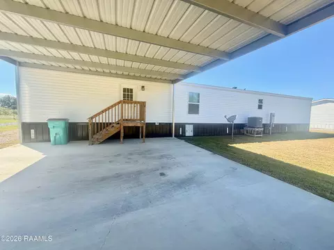 Exterior - 126 Bearb Rd, Sunset, LA 70584 photo 2 of 5