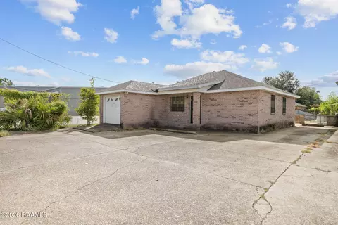 1611 S Hopkins St, New Iberia, LA 70560