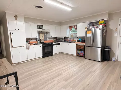 Kitchen - 1461 Williams Ave, Eunice, LA 70535 photo 1 of 3
