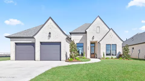 103 Summit Heights Dr, Youngsville, LA 70592
