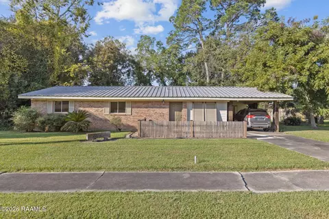 113 Maple Dr, Lafayette, LA 70506