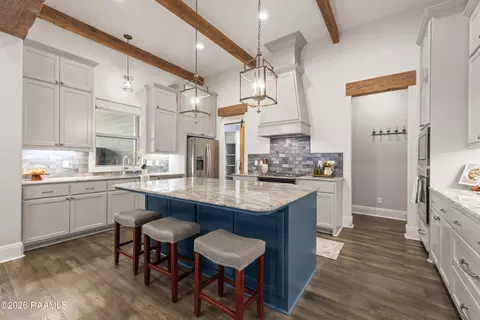 Kitchen - 112 Snapping Ln, Broussard, LA 70518 photo 3 of 7