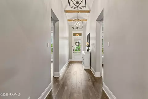 Entry Way - 112 Snapping Ln, Broussard, LA 70518 photo 2 of 2
