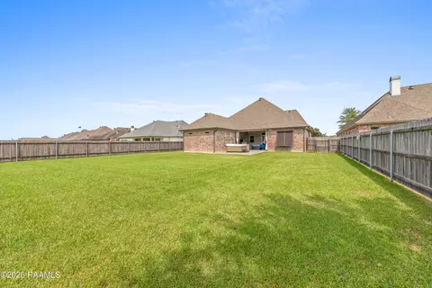 Exterior - 112 Snapping Ln, Broussard, LA 70518 photo 7 of 10