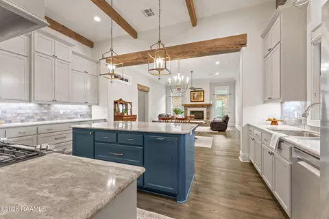 Kitchen - 112 Snapping Ln, Broussard, LA 70518 photo 7 of 7