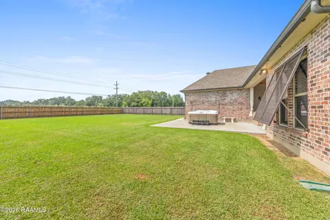 Exterior - 112 Snapping Ln, Broussard, LA 70518 photo 6 of 10