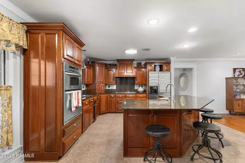 Kitchen - 1907 Teche Dr, Breaux Bridge, LA 70517 photo 2 of 3