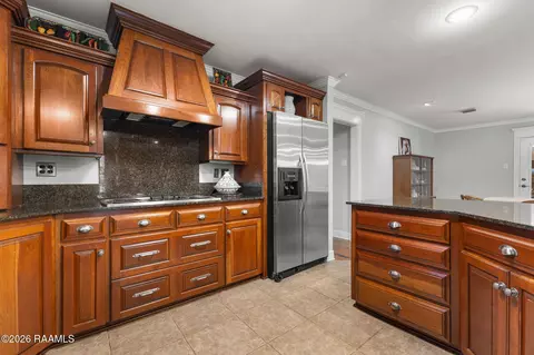 Kitchen - 1907 Teche Dr, Breaux Bridge, LA 70517 photo 3 of 3