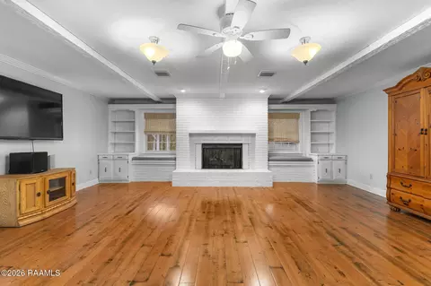 Living - 1907 Teche Dr, Breaux Bridge, LA 70517 photo 2 of 2