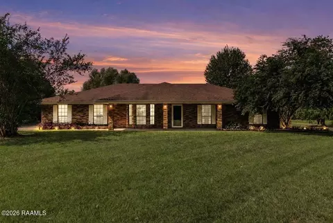 5819 Cara Rd, New Iberia, LA 70560