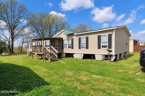 1216 S Larriviere Rd, Youngsville, LA 70592