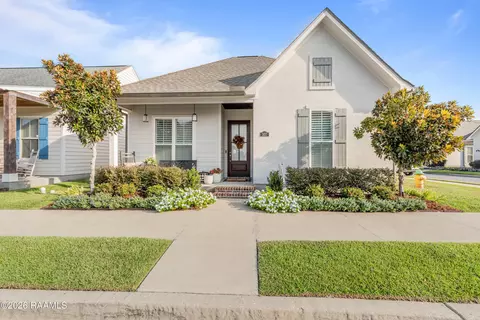 307 Harvey Cay Ln, Youngsville, LA 70592